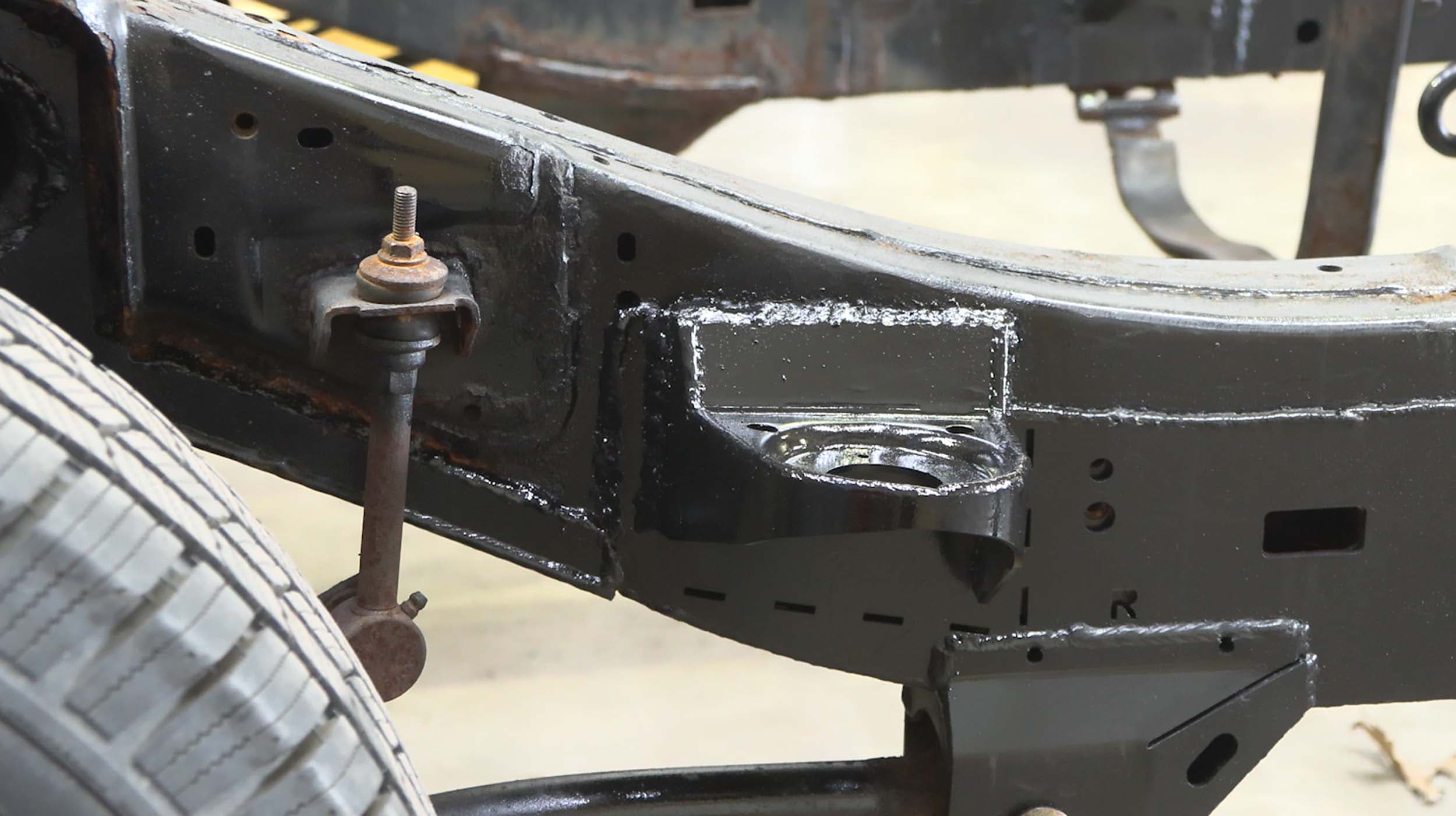 2003-2009 TOYOTA 4RUNNER V6 AND V8 2007-2014 TOYOTA FJ CRUISER MIDDLE BODY MOUNT product image