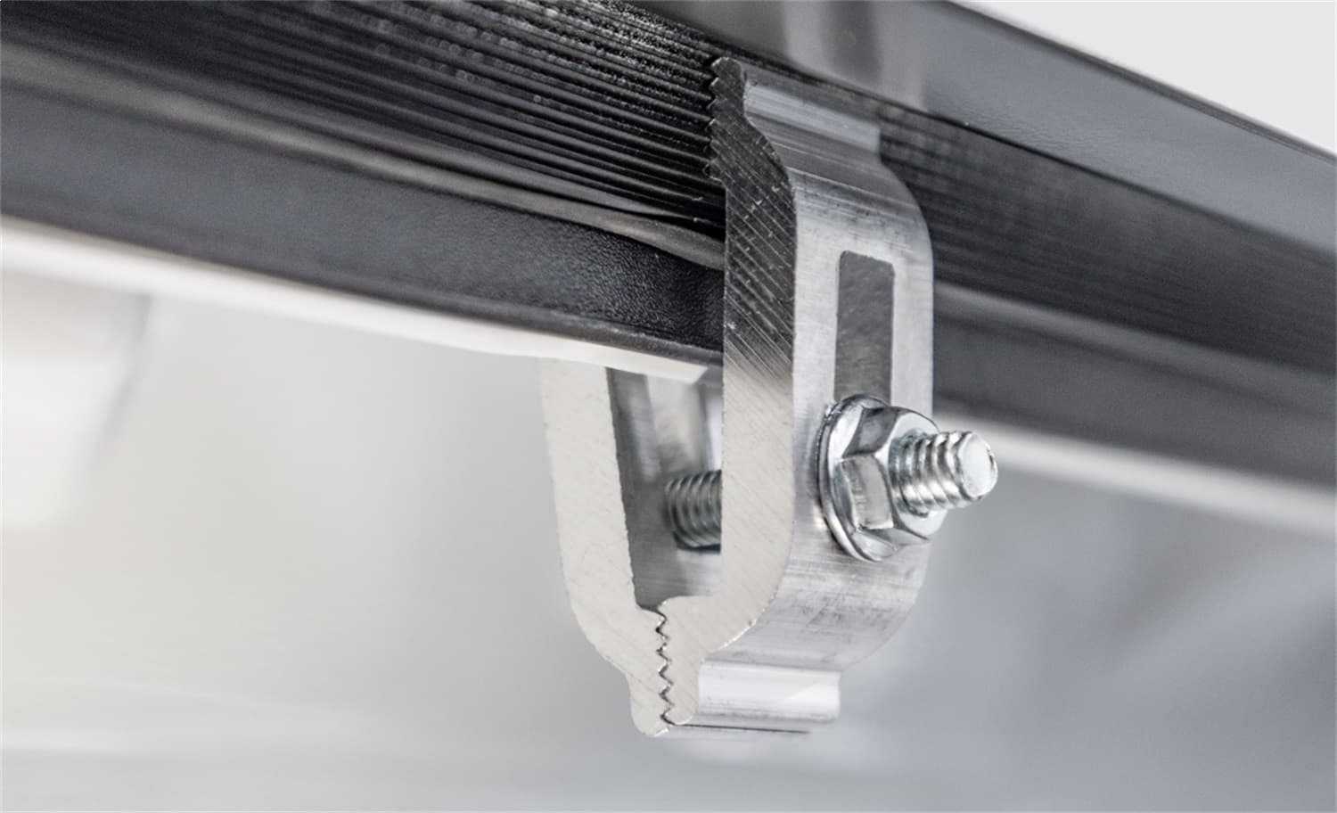 LOMAXâ„¢ Hard Tri-Fold Cover; Black Urethane Finish; Single Rail; product image