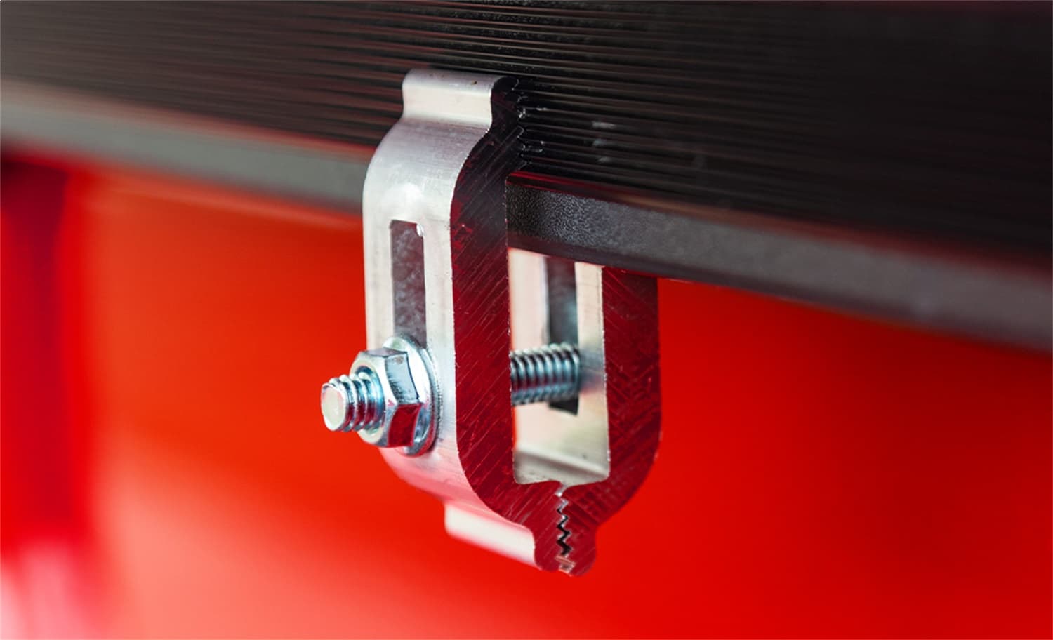 ACCESS® Original Tonneau Cover; Single Rail; product image