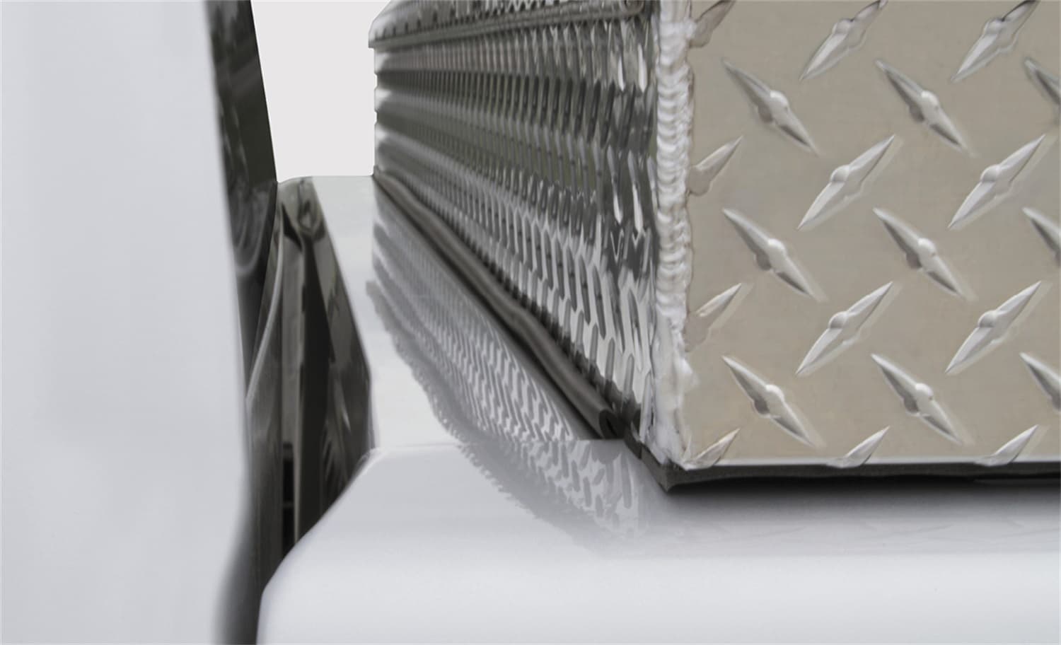 ACCESS® Tool Box Edition® Tonneau Cover; Single Rail; product image