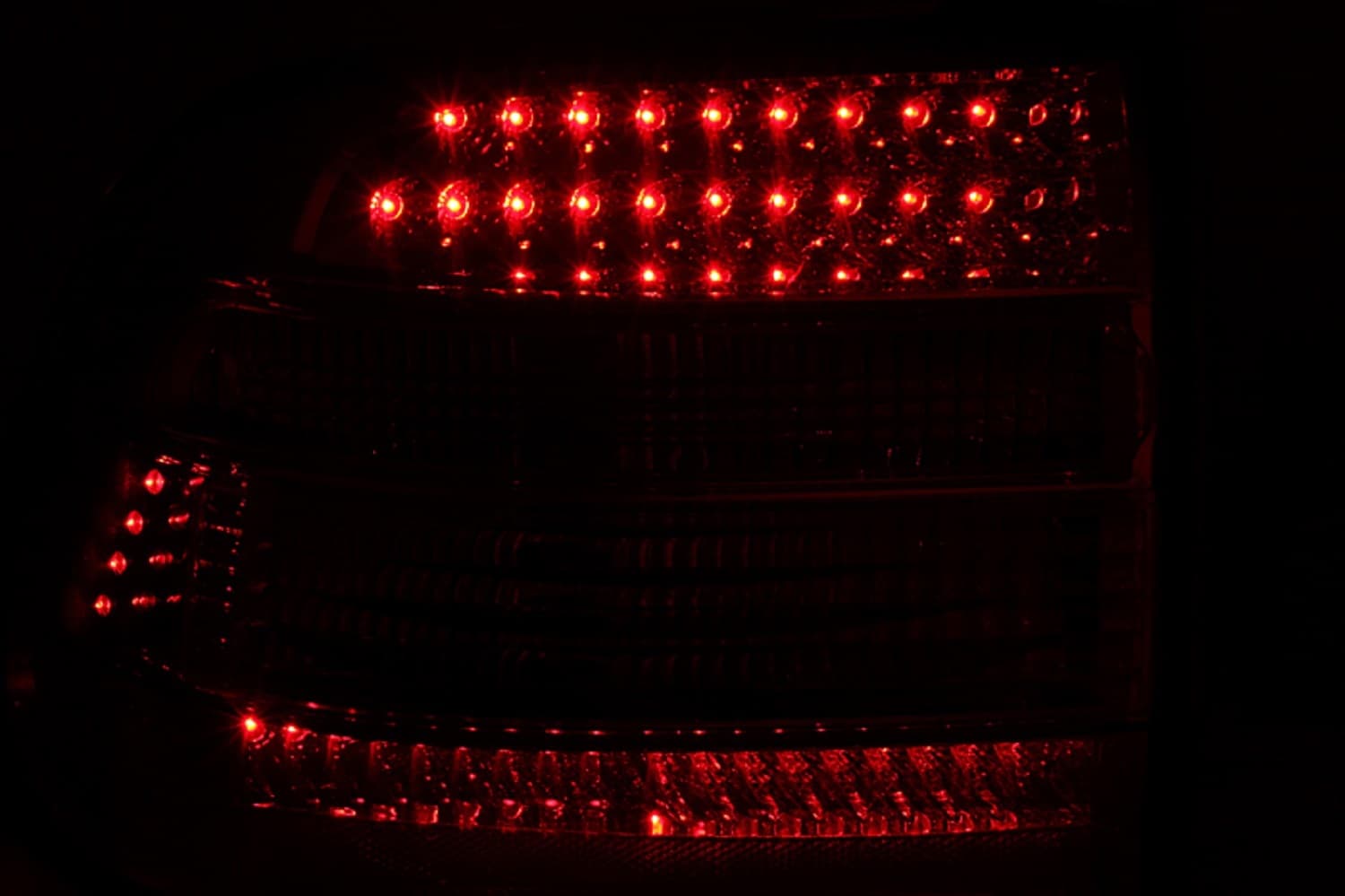2003-2006 PORSCHE CAYENNE LED RED/CLEAR Lighting SET product image