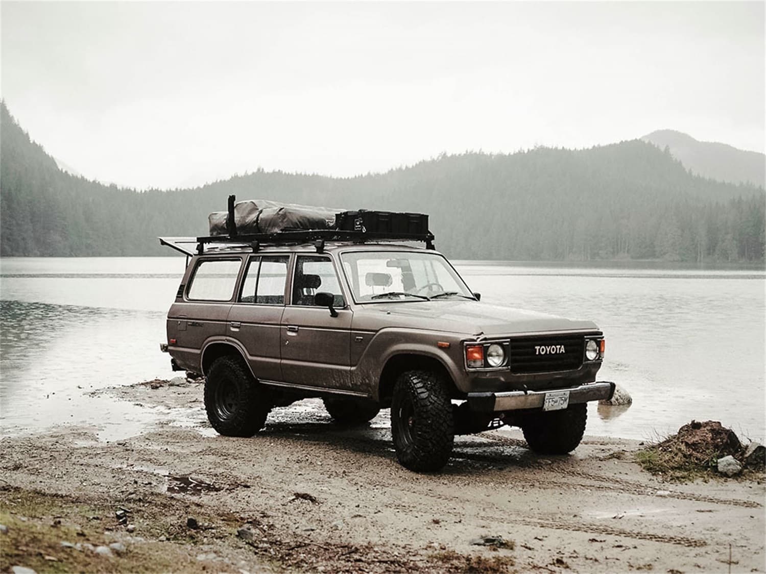 Slimline II Roof Rack Kit; For 1980-1990 Toyota Land Cruiser 60 Series; product image