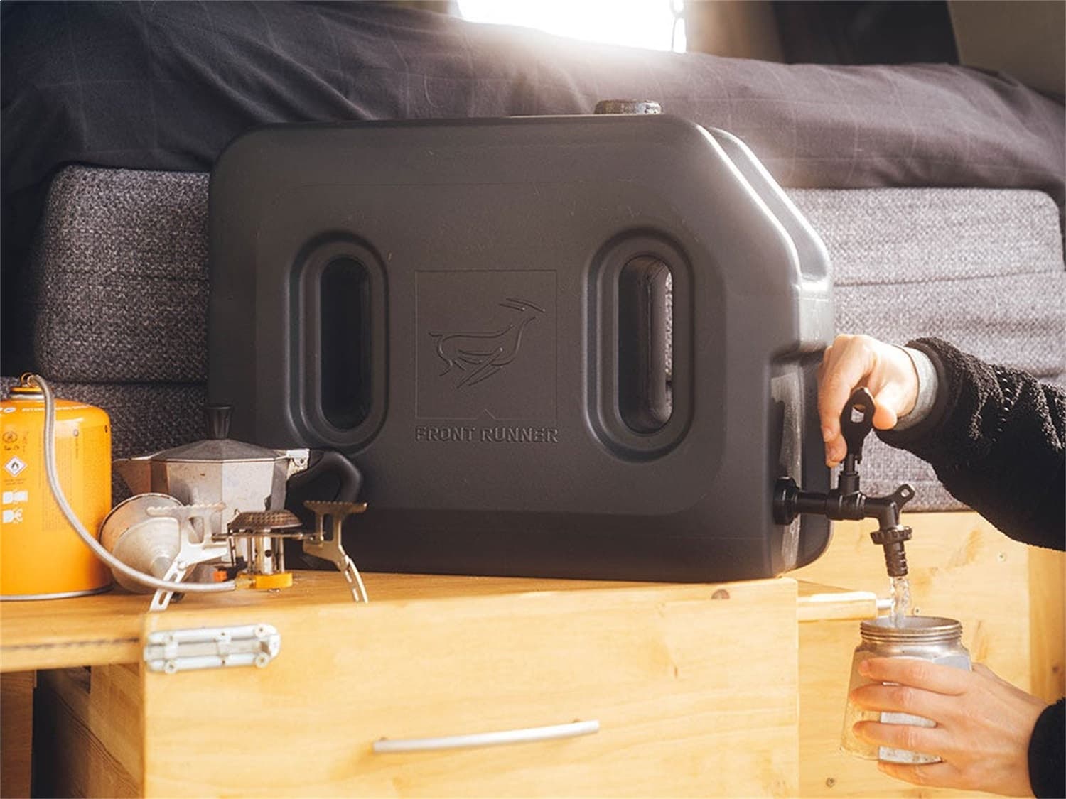 Front Runner PRO WATER TANK WITH TAP / 20L