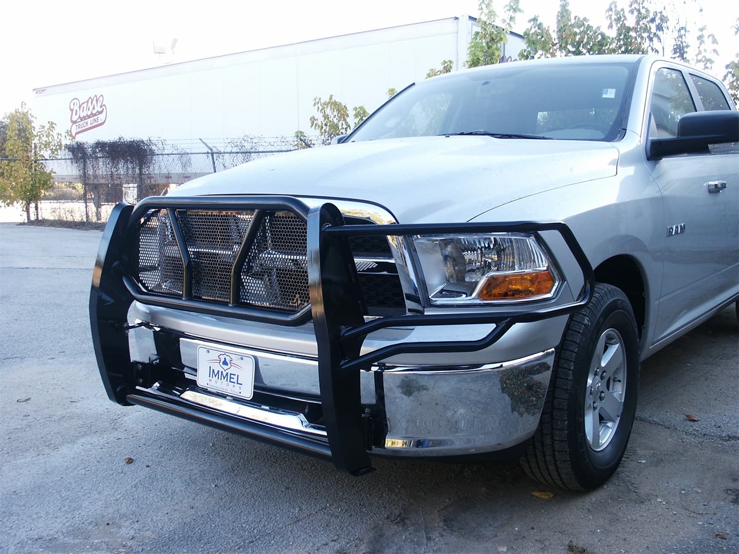 Frontier Truck Gear Grille Guard; Black Powder Coated; Will Not Accommodate Factory Sensors;