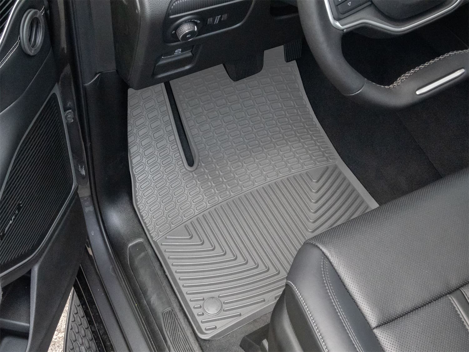 Weathertech Weathertech Front All-Weather Floor Mats Grey 2022 - 2025 Jeep Grand Wagoneer 2022 - 2025 Jeep Wagoneer 2023 - 2025 Jeep Grand Wagoneer L 2023 - 2025 Jeep Wagoneer L