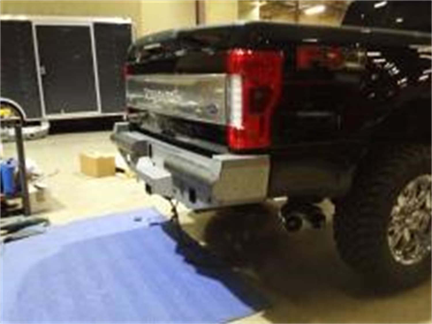 1722 F250/F350/F450 VAQUERO REAR BUMPER TEXTURE BLACK LIGHTS SOLD SEP product image
