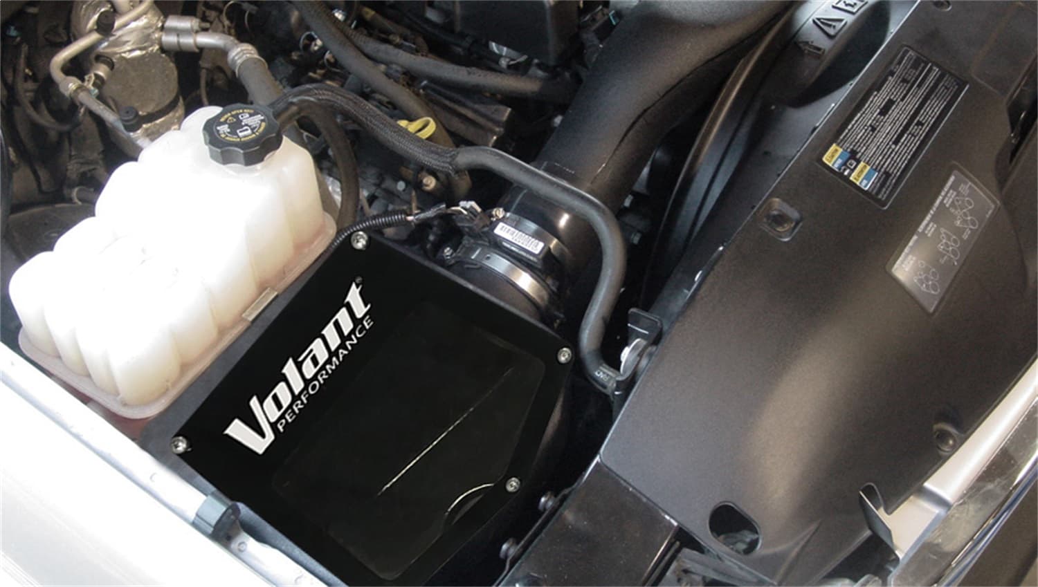 Cold Air Intake Kit; Incl. Closed Filter Box/Air Duct/Pro5 Filter/Connectors/Clamps; product image