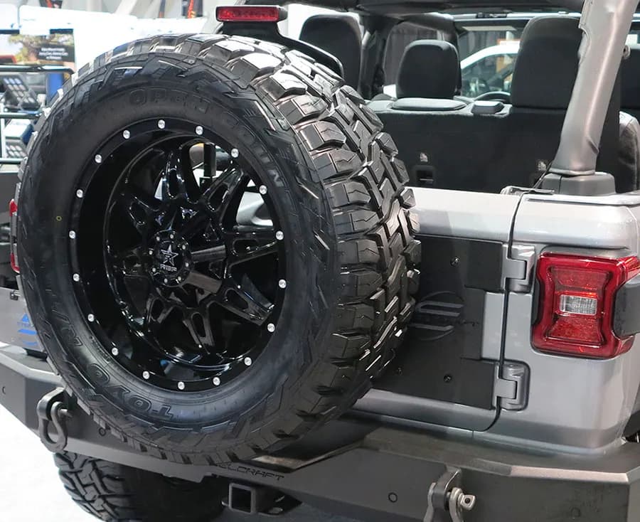 18c Wrangler JL Tire Relocation Kit & Tailgate Reinforce Kittire Relocation Kit Txt Black